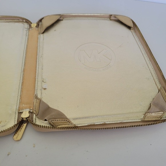 Michael Kors Gold Metalic Zipper Tablet Holder Protective Case 10x8 Ipad Fair - Picture 4 of 9